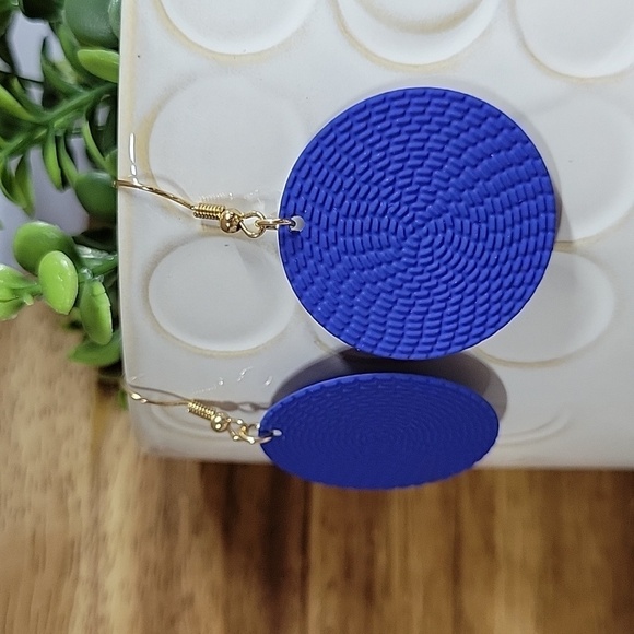 TEXTURED DISC DROP EARRINGS - Picture 1 of 7